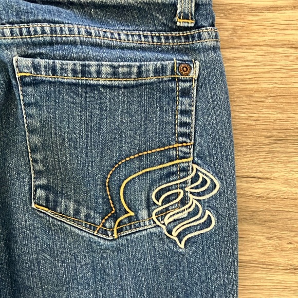 ROCAWEAR Women Juniors Straight Leg Slight Flare Jeans. Juniors size 11. - Picture 2 of 10